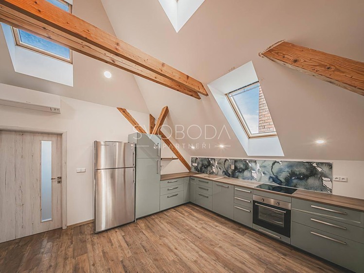 Квартира 3+kk в оренду, 94 м² (4 з 28)