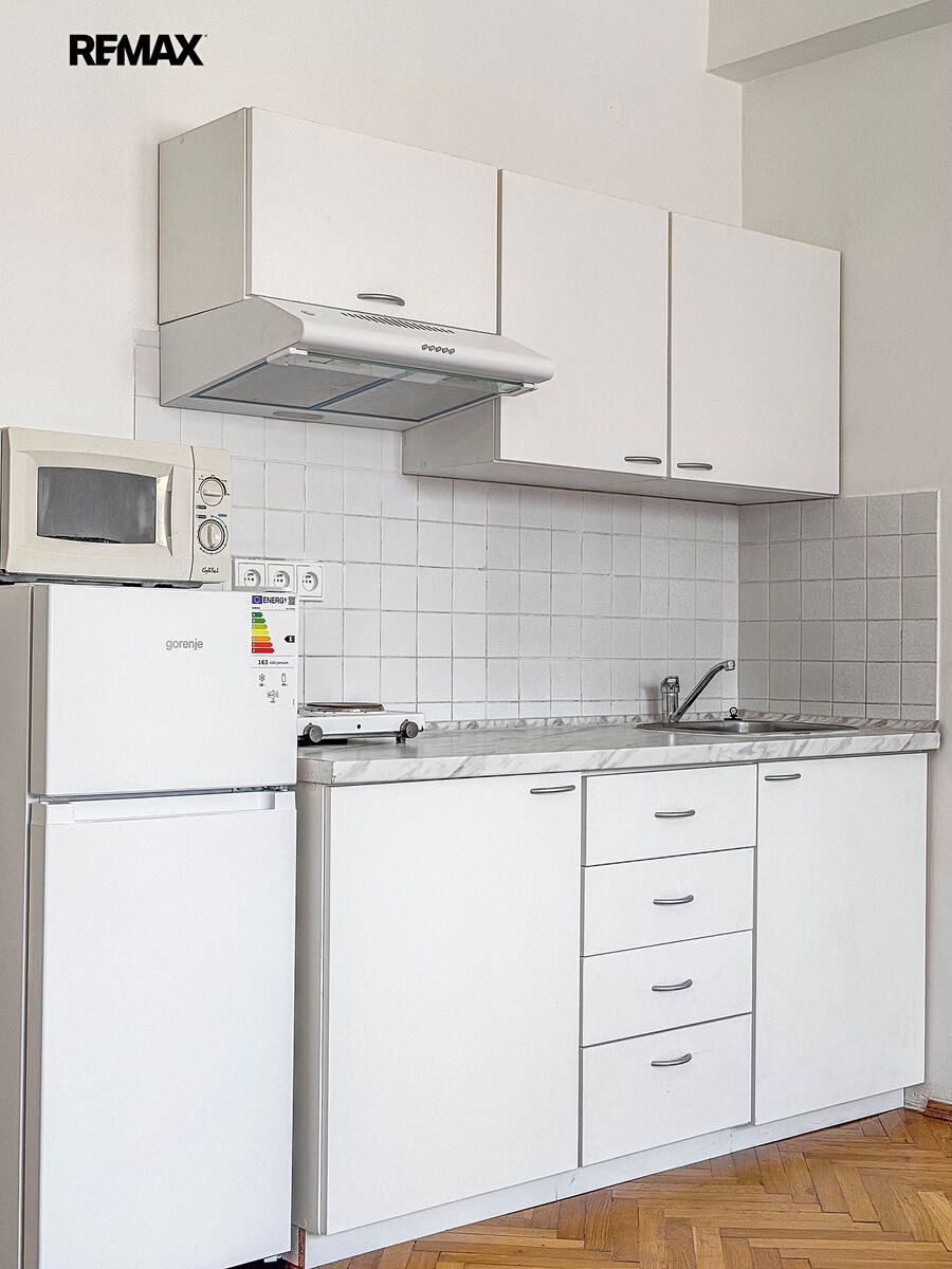 Pronájem bytu 1+kk 27 m² – fotografie 4