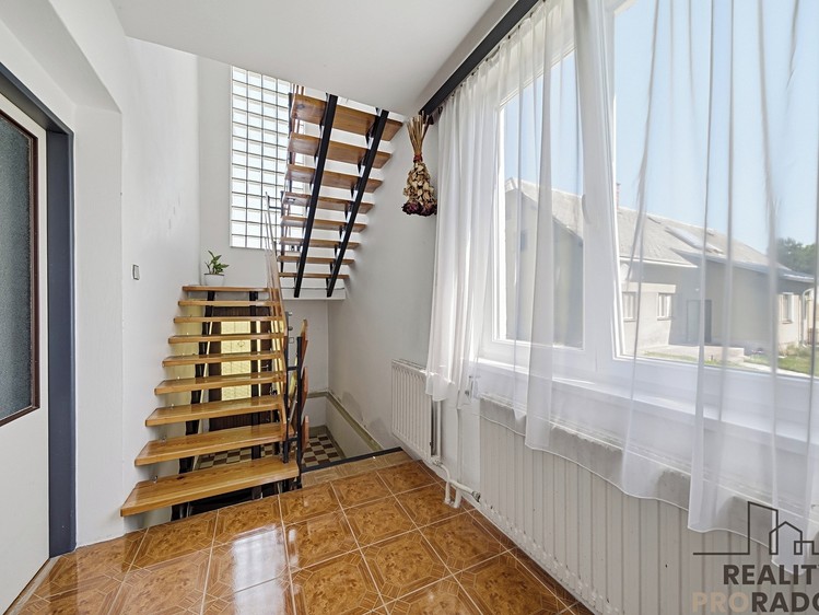 Prodej domu, 213 m² (13 z 20)