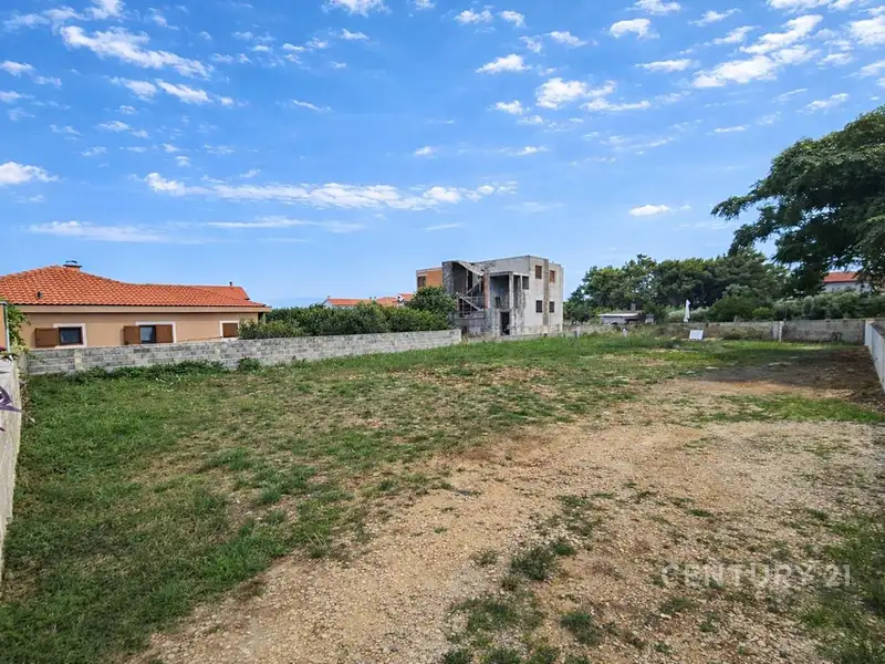 Prodej pozemku 476 m², Vrsi – náhled fotky 1