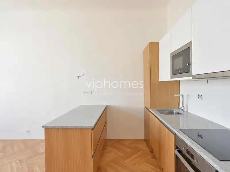 Pronájem bytu 3+kk 74 m², Praha – náhled fotky 1