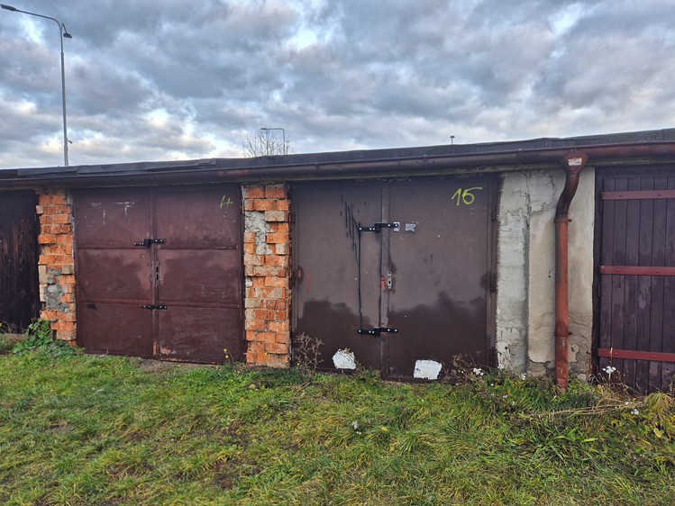 Нерухомість в оренду, 15 м² (1 з 3)