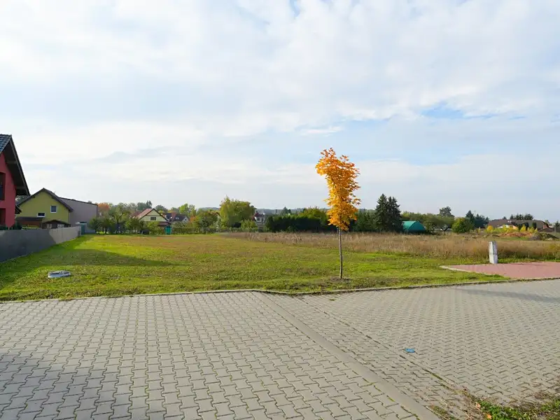 Prodej stavebního pozemku 1283 m², Libeř – náhled fotky 2