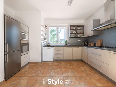 Prodej domu, 210 m² (3 z 45)