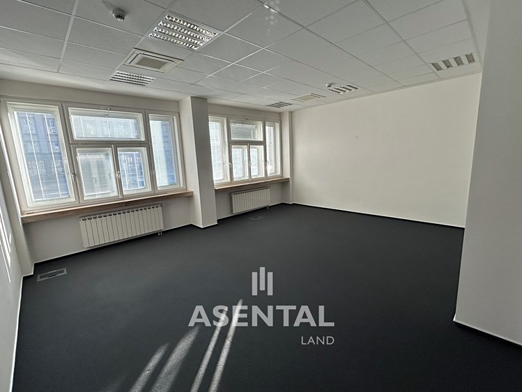 Комерційне приміщення в оренду, 70 м² (2 з 6)