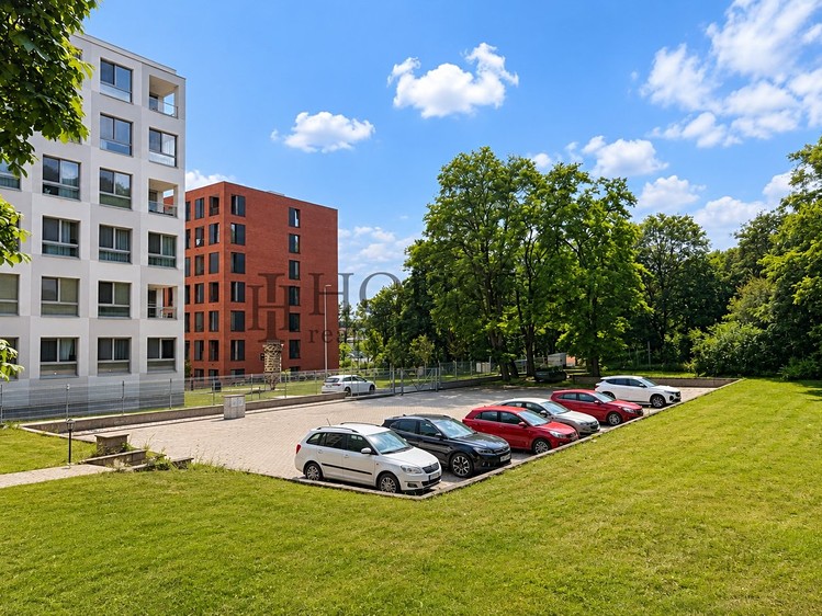Квартира 1+kk в оренду, 38 м² (19 з 19)