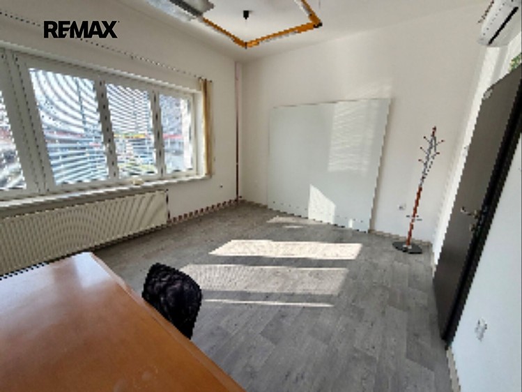 Комерційне приміщення в оренду, 24 м² (3 з 8)