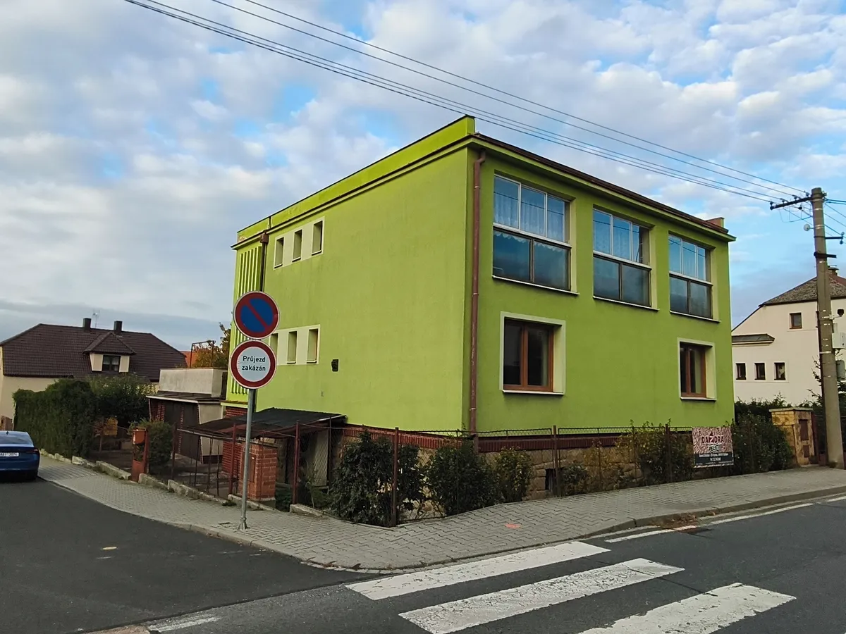 Prodej rodinného domu 180 m², pozemek 875 m²