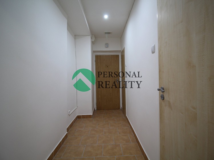 Pronájem bytu 2+1, 53 m² (7 z 12)