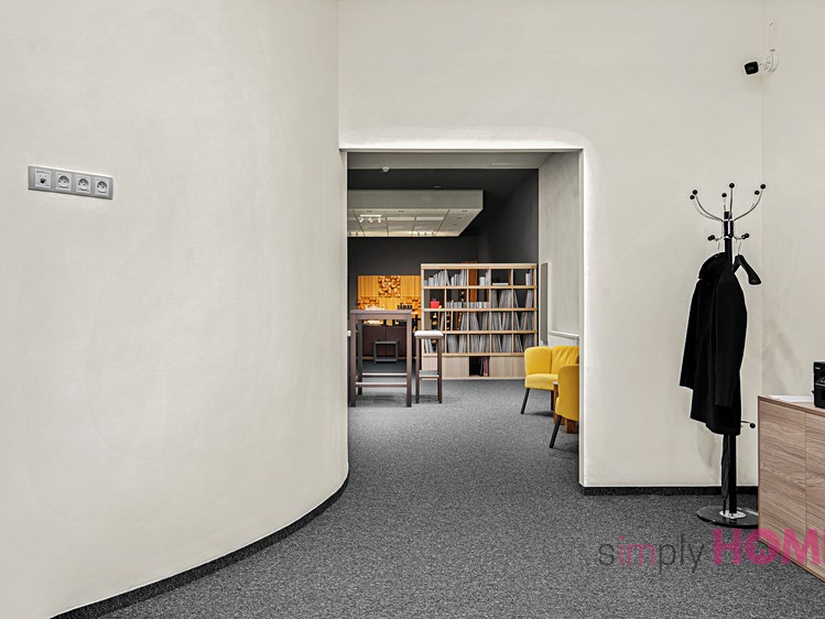 Prodej komerčního prostoru, 212 m² (3 z 15)