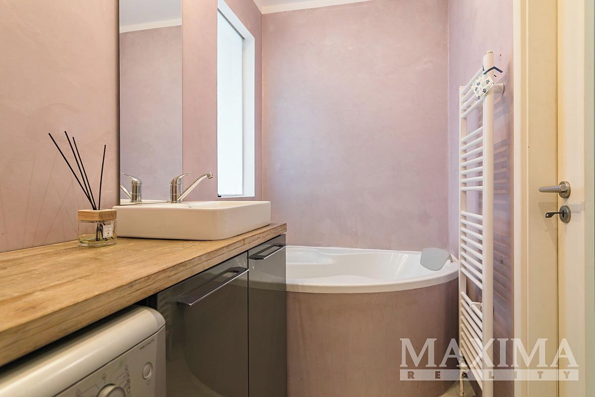 Pronájem bytu 1+kk 37 m² – fotografie 4