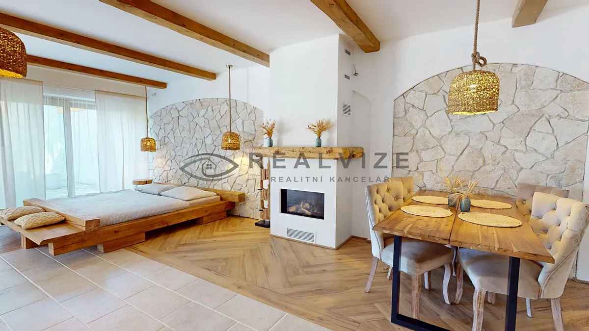 Prodej ubytovacího zařízení 155 m²