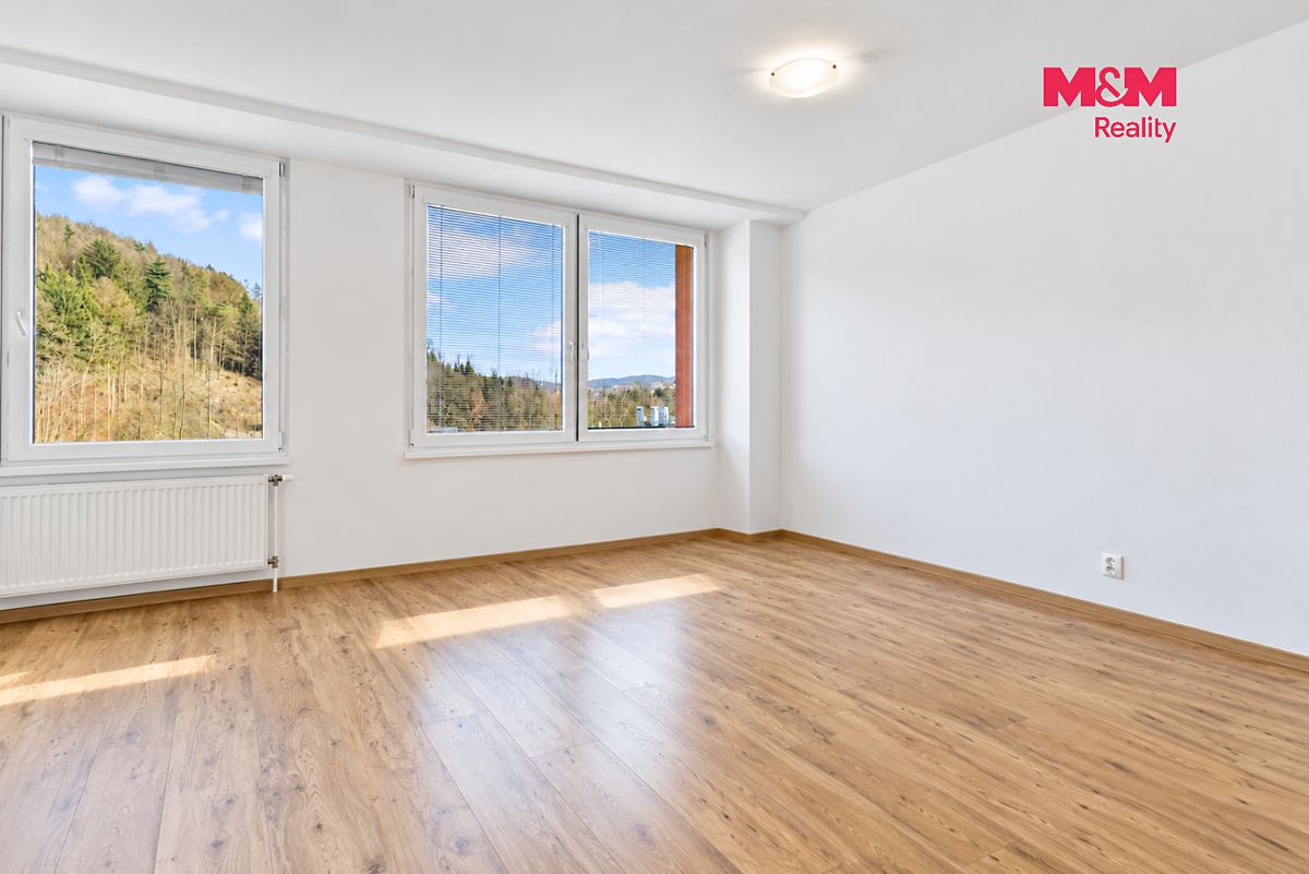 Pronájem bytu 1+kk 34 m² – fotografie 4
