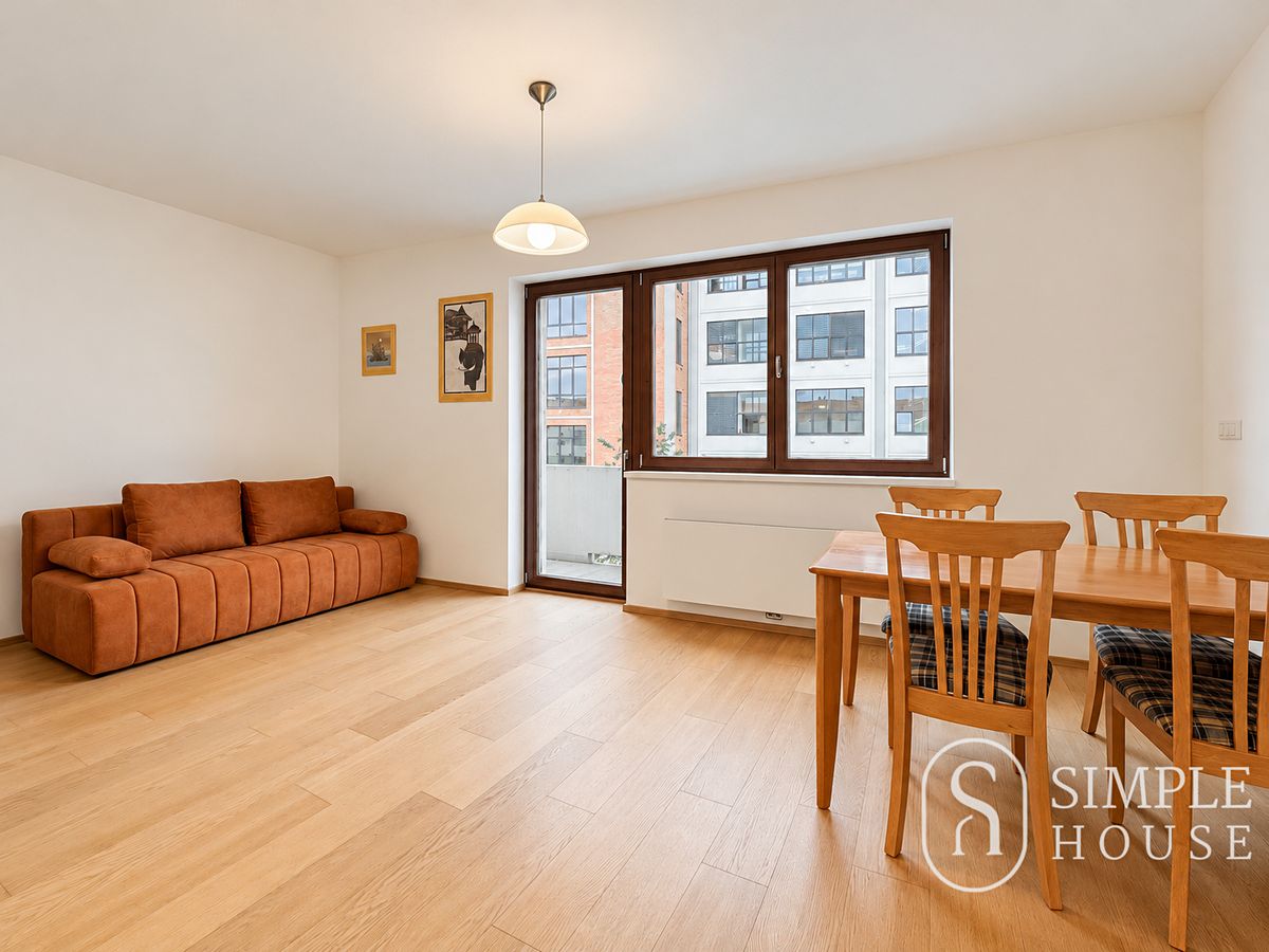 Pronájem bytu 2+kk 56 m² – fotografie 4