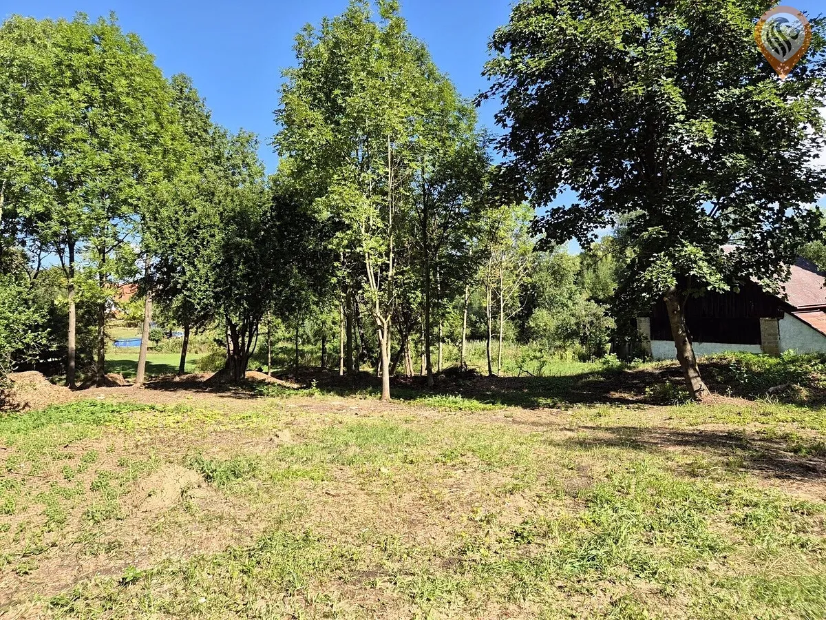 Prodej stavebního pozemku 1717 m²