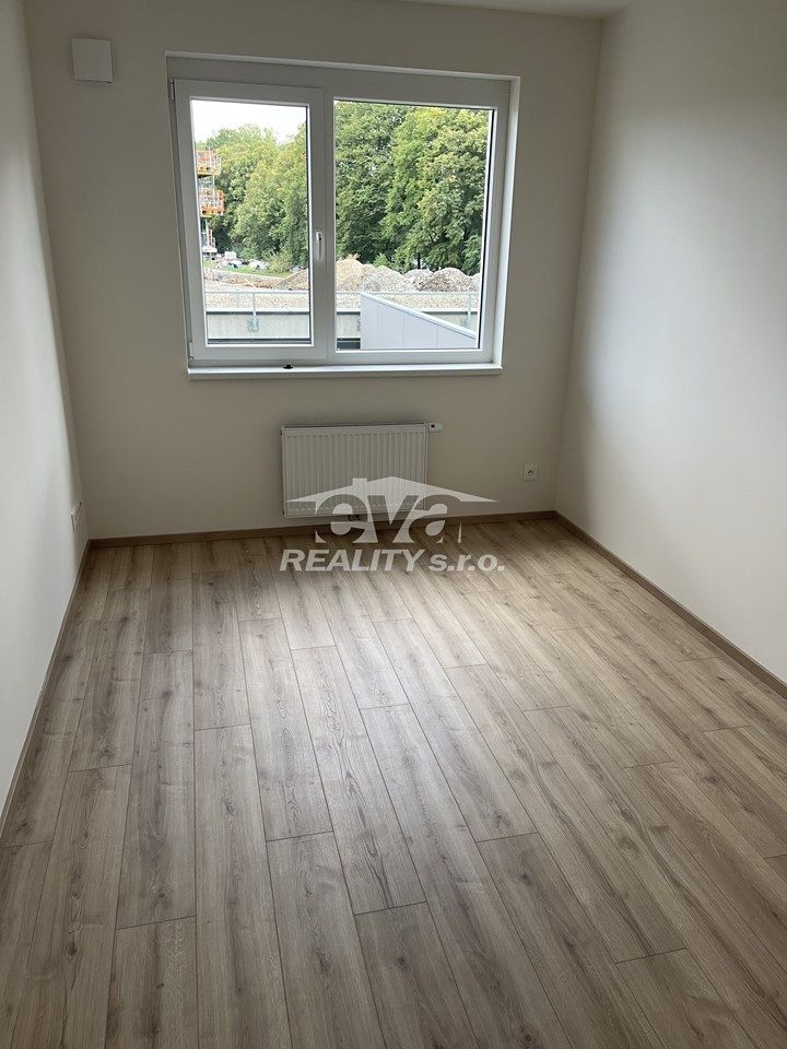 Pronájem bytu 2+kk 51 m² – fotografie 4