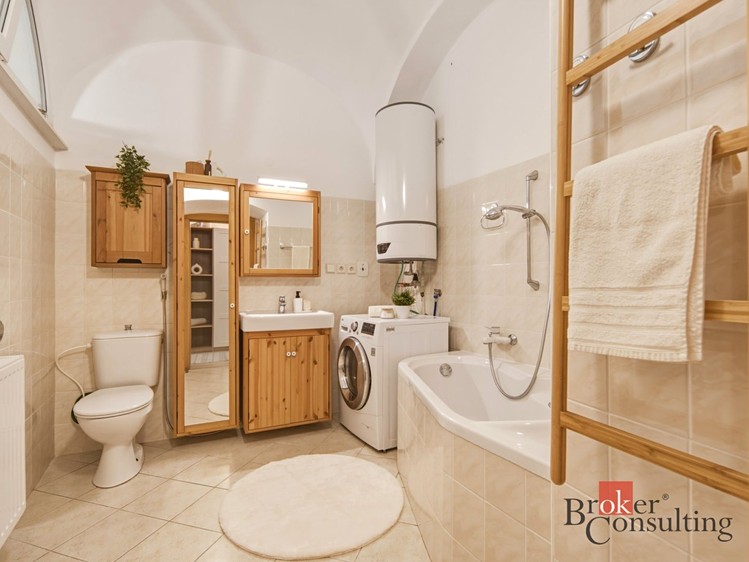Prodej domu, 176 m² (9 z 32)