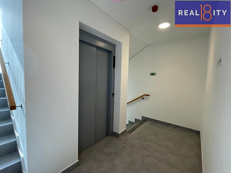 Квартира 1+kk в оренду, 35 м² (7 з 12)