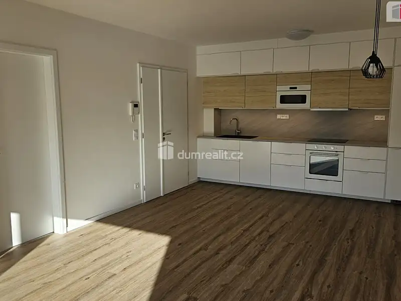 Prodej bytu 2+kk 66 m², Kladno – náhled fotky 2