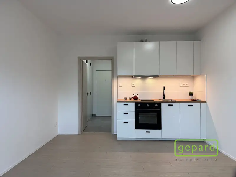 Pronájem bytu 1+kk 25 m², Mohelnice – náhled fotky 1
