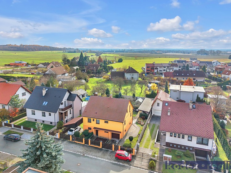 Будинок на продаж, 300 м² (3 з 39)