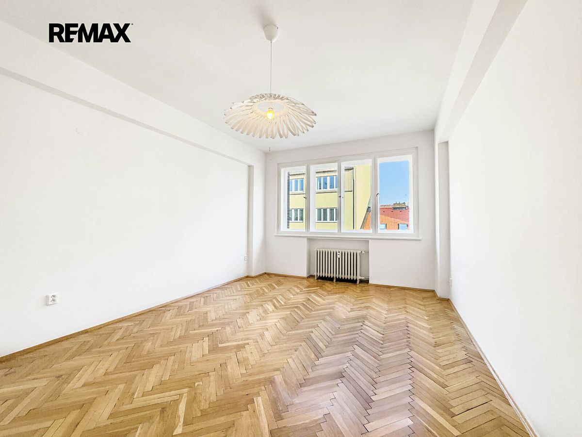 Pronájem bytu 1+kk 27 m²