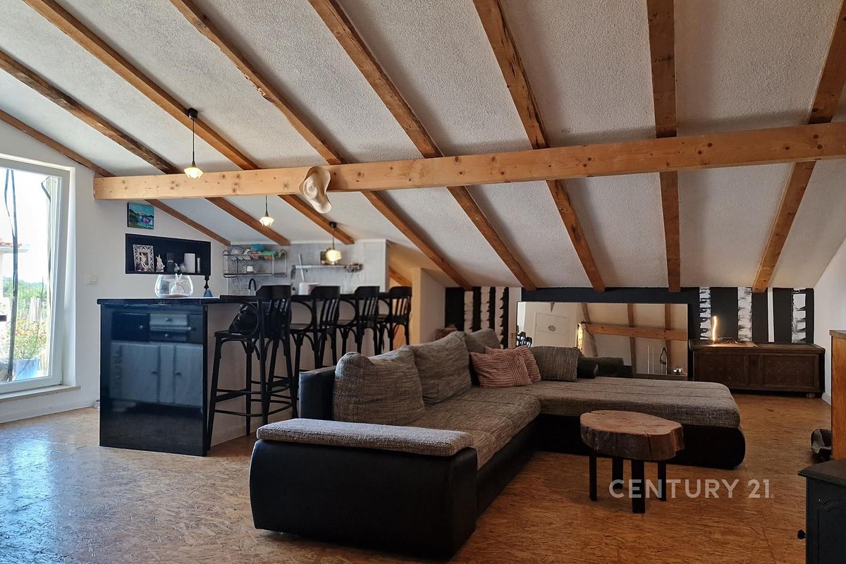 Prodej bytu 3+1 132 m², Ližnjan – fotka 1 z 3