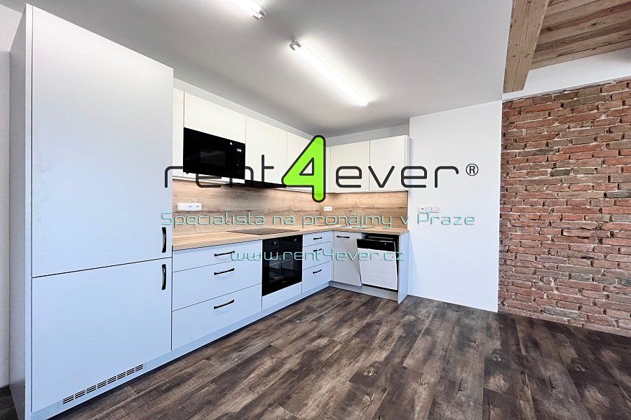 Pronájem bytu 2+kk 58 m²