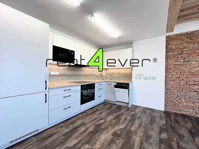 Pronájem bytu 2+kk 58 m², Kolín – náhled fotky 1