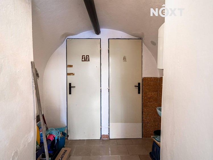 Комерційне приміщення на продаж, 287 м² (17 з 19)