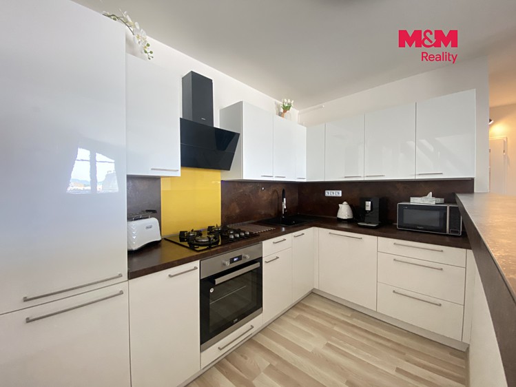 Pronájem bytu 3+kk, 71 m² (3 z 22)