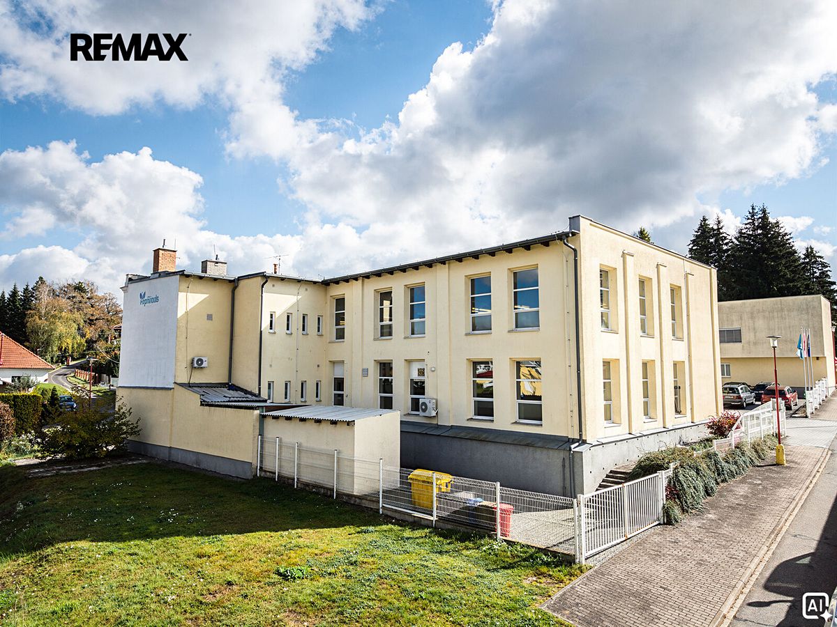 Prodej výrobní haly, prostoru 1620 m², Hlinsko – fotka 1 z 3