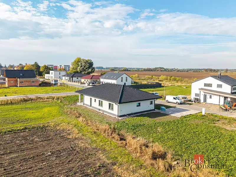 Prodej rodinného domu 127 m², pozemek 818 m², Dašice – náhled fotky 2