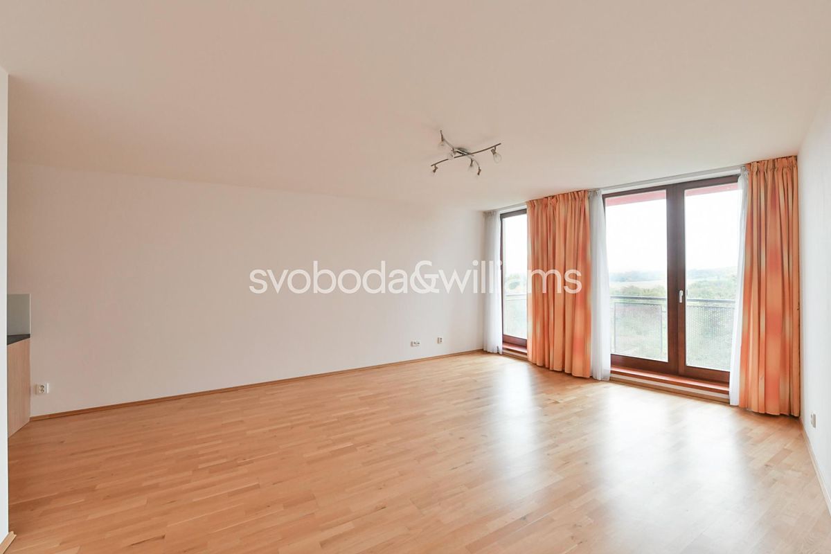 Pronájem bytu 2+kk 69 m² – fotografie 4