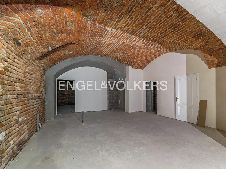 Комерційне приміщення в оренду, 335 м² (7 з 7)