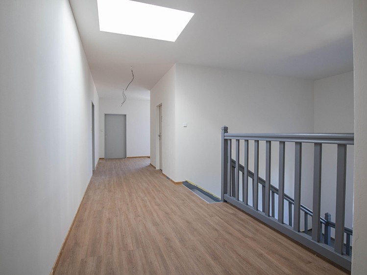 Pronájem bytu 1+kk, 64 m² (34 z 44)