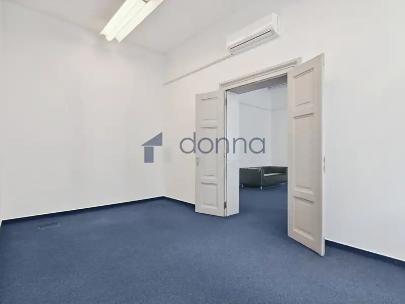 Pronájem kanceláře 79 m², Praha – náhled fotky 3