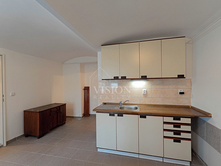 Квартира 1+kk в оренду, 40 м² (16 з 20)