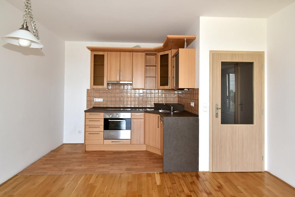 Pronájem bytu 2+kk 51 m² – fotografie 2