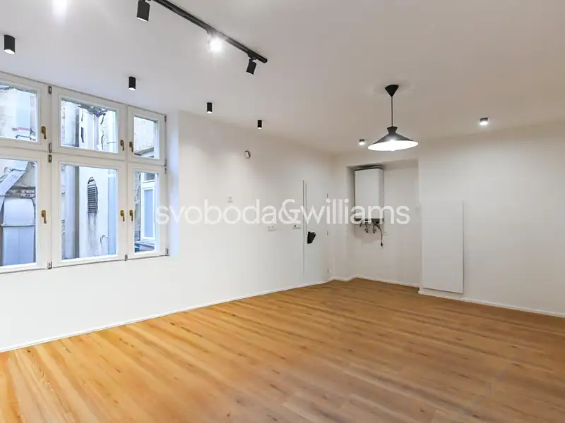 Pronájem bytu 2+kk 35 m², Praha – náhled fotky 1