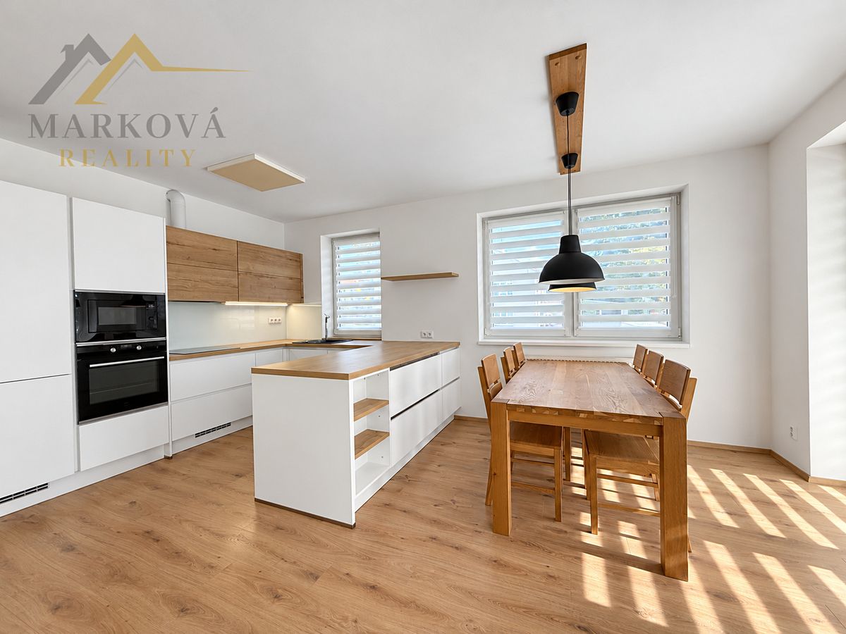Pronájem bytu 3+kk 88 m²