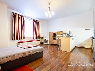 Pronájem bytu 1+kk 38 m²