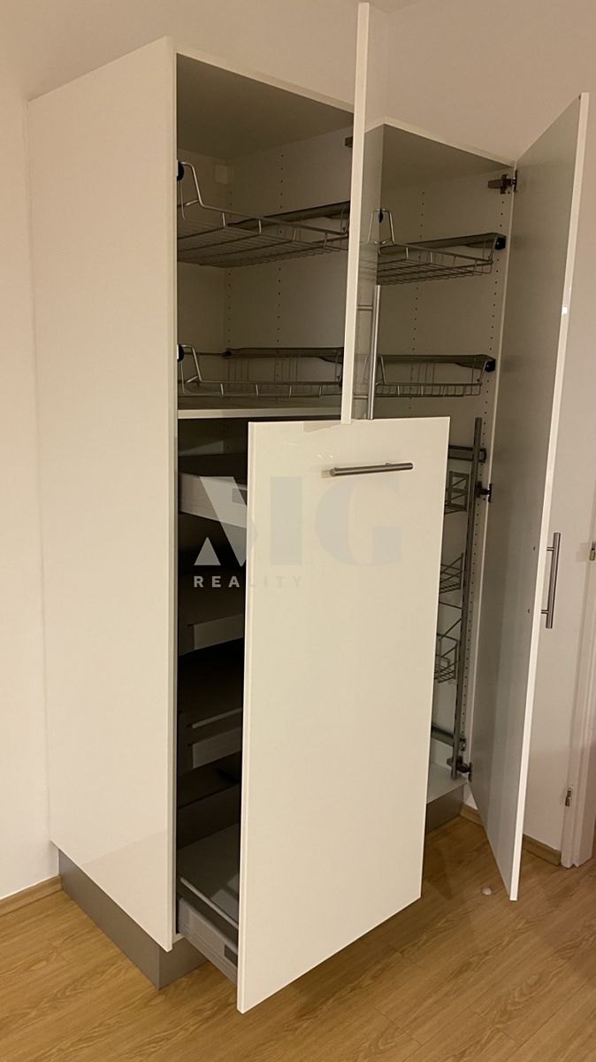Pronájem bytu 1+kk 54 m² – fotografie 5