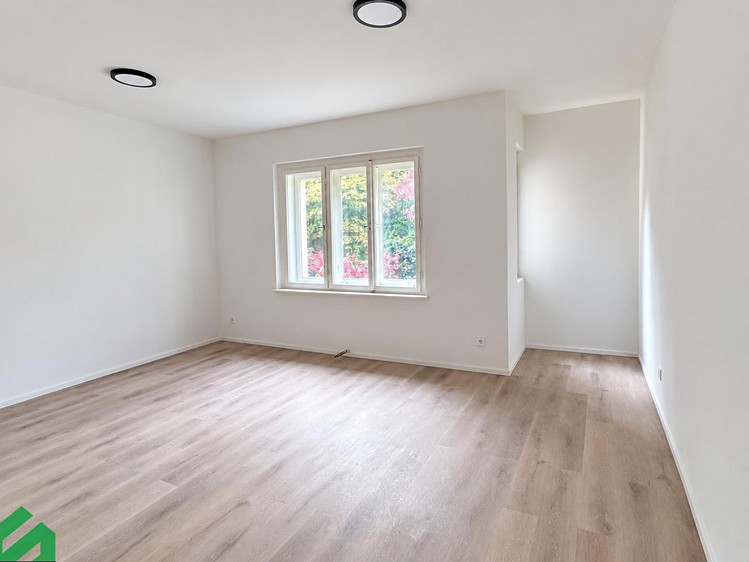 Квартира 1+kk в оренду, 30 м² (1 з 8)