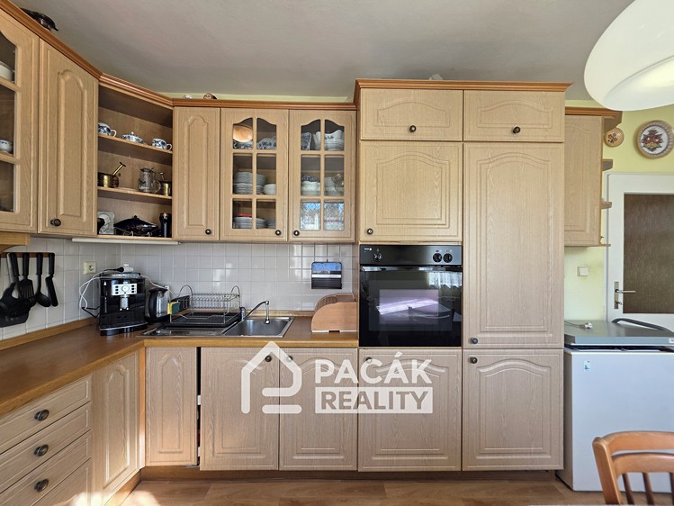 Prodej bytu 2+1, 74 m² (12 z 28)