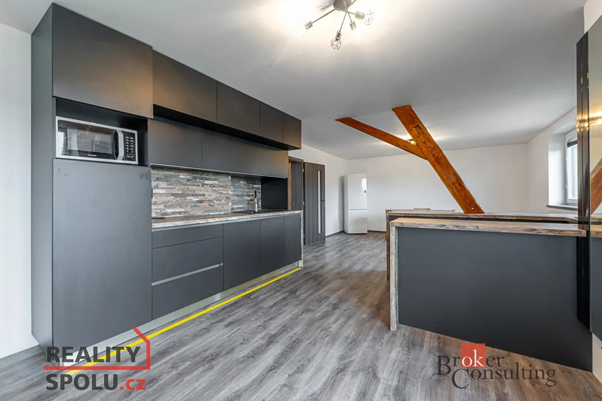 Pronájem bytu 2+kk 72 m²