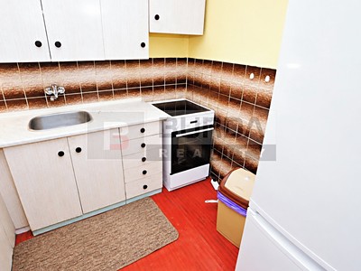 Pronájem bytu 3+1, 68 m² (2 z 40)