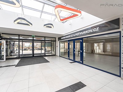 Pronájem komerčního prostoru, 55 m² (2 z 5)