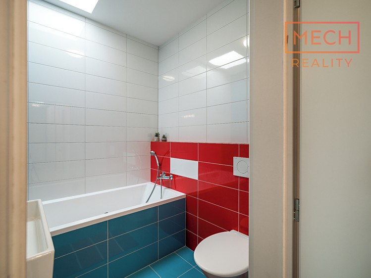 Prodej domu, 221 m² (14 z 32)
