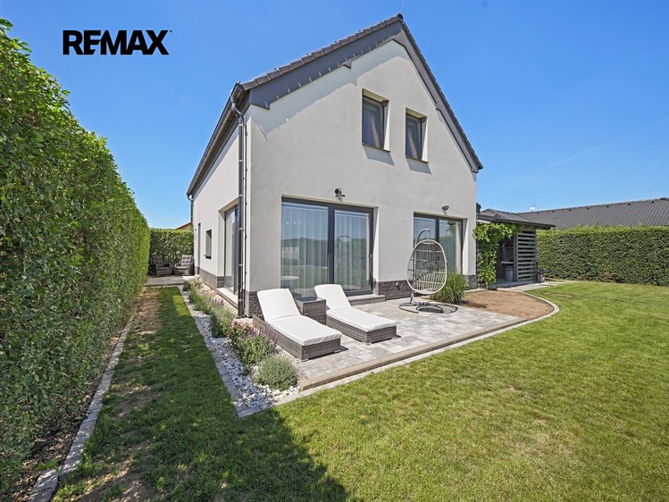 Haus zum Kauf, 176 m² (1 von 49)